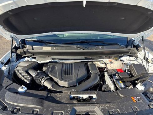 Used 2026 Chevrolet Traverse LT w/ Driver Confidence Package image 25