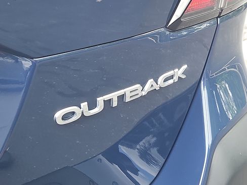 Certified 2025 Subaru Outback Premium AWD/4WD image 5