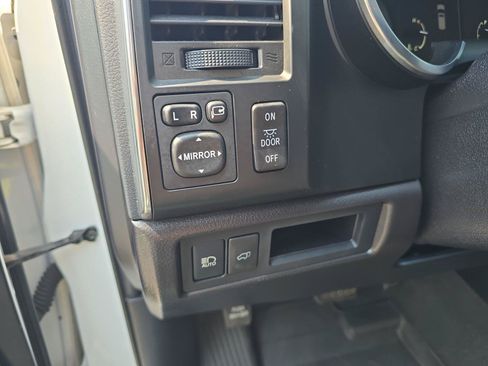 Used 2020 Toyota Sequoia TRD Pro AWD/4WD image 25