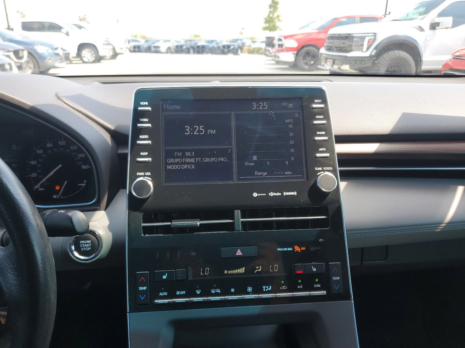 Used 2021 Toyota Avalon XLE FWD image 23