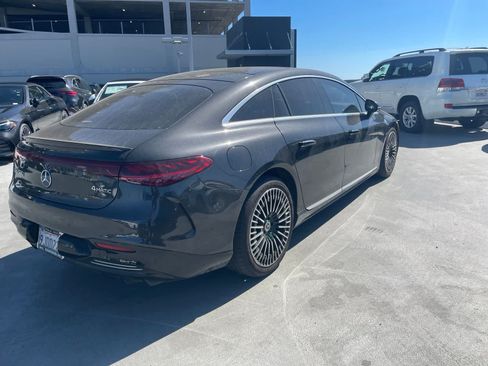 Used 2023 Mercedes-Benz EQS 580 4MATIC Sedan image 3