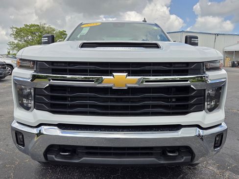 Certified 2025 Chevrolet Silverado 2500 LT w/ Convenience Package AWD/4WD image 8