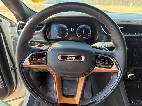 Used 2021 Jeep Grand Cherokee L Summit image 13