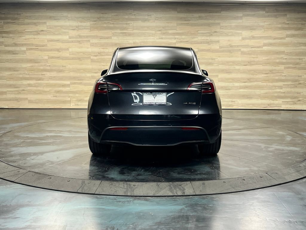 Used 2025 Tesla Model Y Performance AWD/4WD image 18