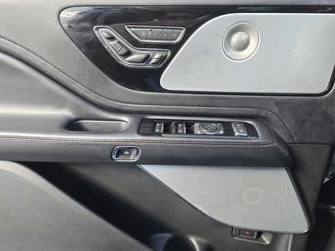 Used 2020 Lincoln Aviator Reserve w/ Equipment Group 201A image 23