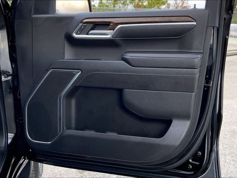 Used 2023 GMC Sierra 1500 Elevation w/ LPO, Elevation Black Package image 21