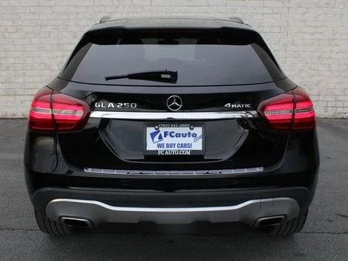 Used 2018 Mercedes-Benz GLA 250 4MATIC image 17