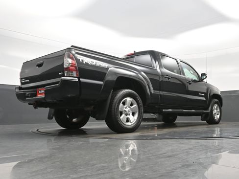 Used 2014 Toyota Tacoma 4x4 Double Cab w/ TRD Sport Package image 29