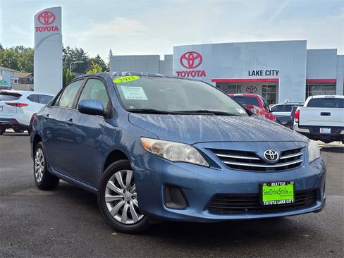Used 2013 Toyota Corolla LE image 1