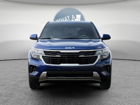 New 2026 Kia Seltos LX image 2