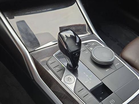 Used 2019 BMW 330i xDrive Sedan AWD/4WD image 12