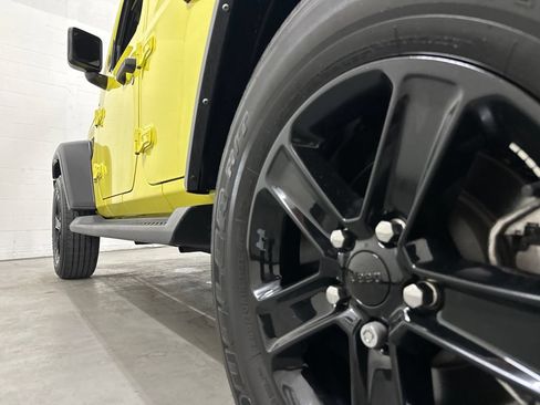 Used 2022 Jeep Wrangler Unlimited Sport AWD/4WD image 18