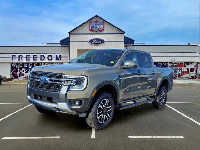 New 2026 Ford Ranger Lariat w/ FX4 Off-Road Package AWD/4WD image 2