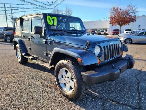 Used 2007 Jeep Wrangler Unlimited Sahara image 7