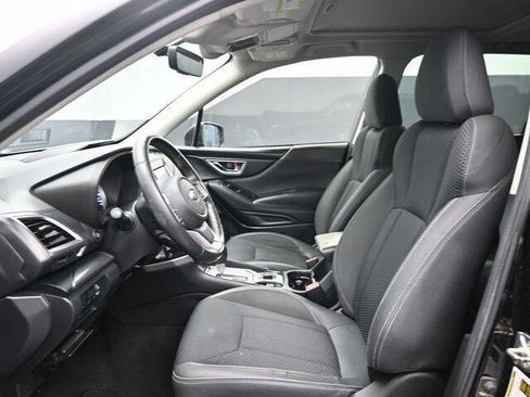 Used 2020 Subaru Forester Premium image 12