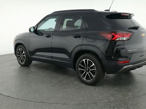 Used 2025 Chevrolet TrailBlazer LT image 6