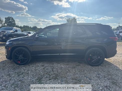 Certified 2023 Chevrolet Traverse Premier w/ Redline Edition image 2