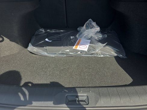 New 2026 Nissan Sentra SV w/ SV Convenience Package FWD image 12