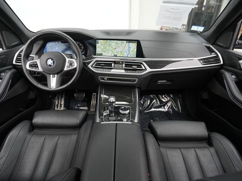 Used 2022 BMW X7 M50i w/ Dynamic Handling Package image 50