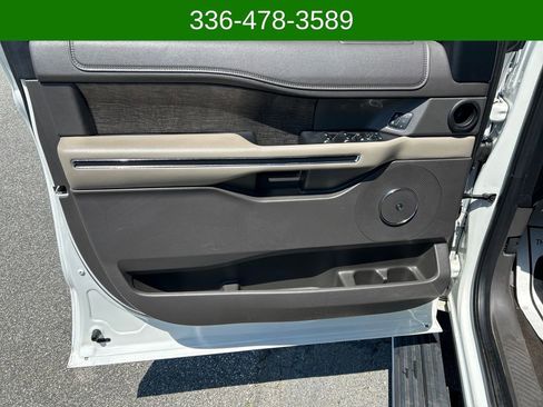 Used 2020 Ford Expedition Max Limited w/ Equipment Group 301A AWD/4WD image 10