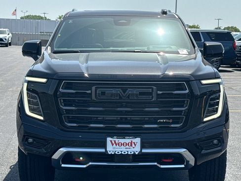 New 2026 GMC Yukon AT4 Ultimate AWD/4WD image 4