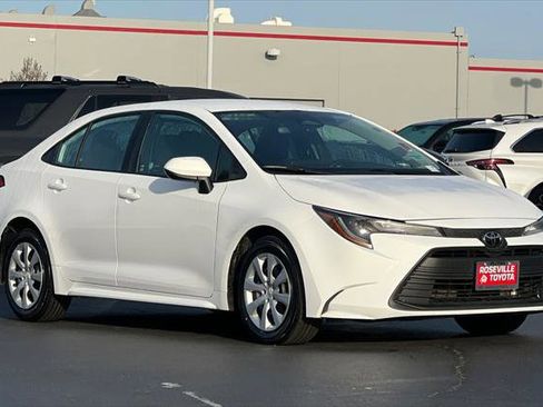 Certified 2024 Toyota Corolla LE image 5