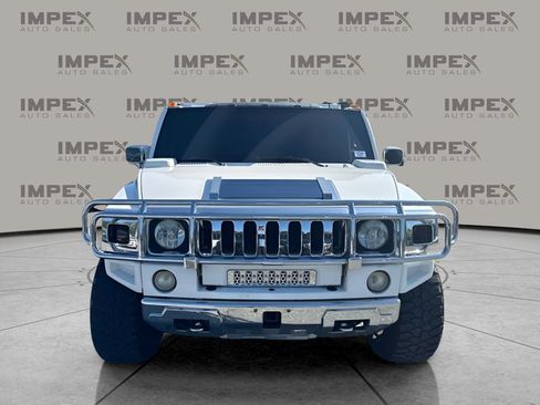 Used 2005 HUMMER H2 SUT w/ Preferred Equipment Group AWD/4WD image 8