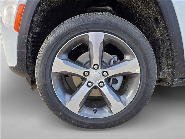 New 2026 Jeep Grand Cherokee Limited RWD image 10