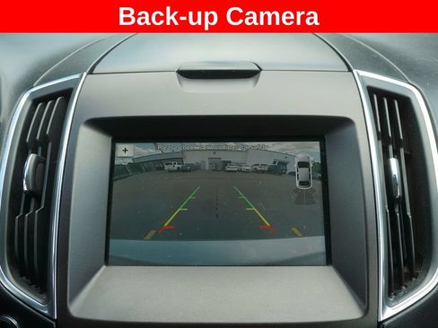 Used 2018 Ford Edge Titanium w/ Equipment Group 301A FWD image 10