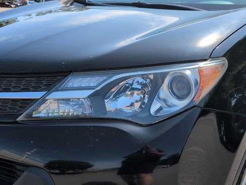 Used 2014 Toyota RAV4 Limited FWD image 6