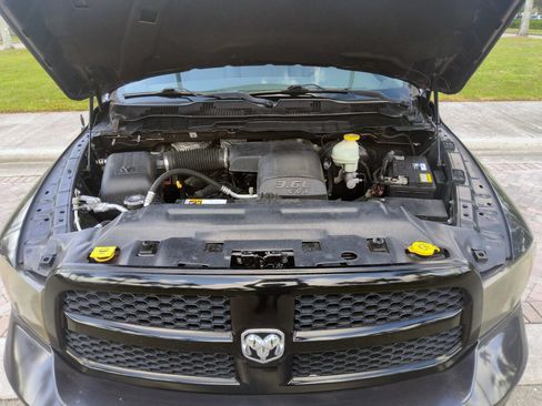 Used 2017 RAM 1500 Tradesman RWD image 35