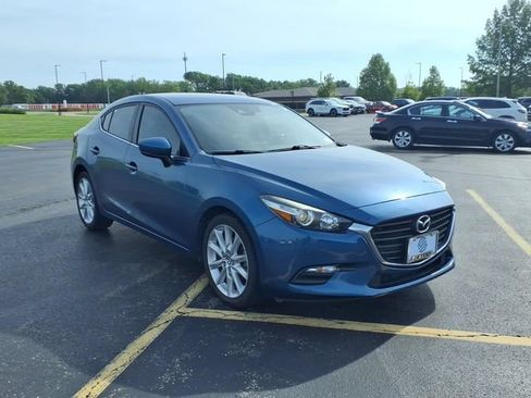Used 2017 MAZDA MAZDA3 Touring FWD image 1