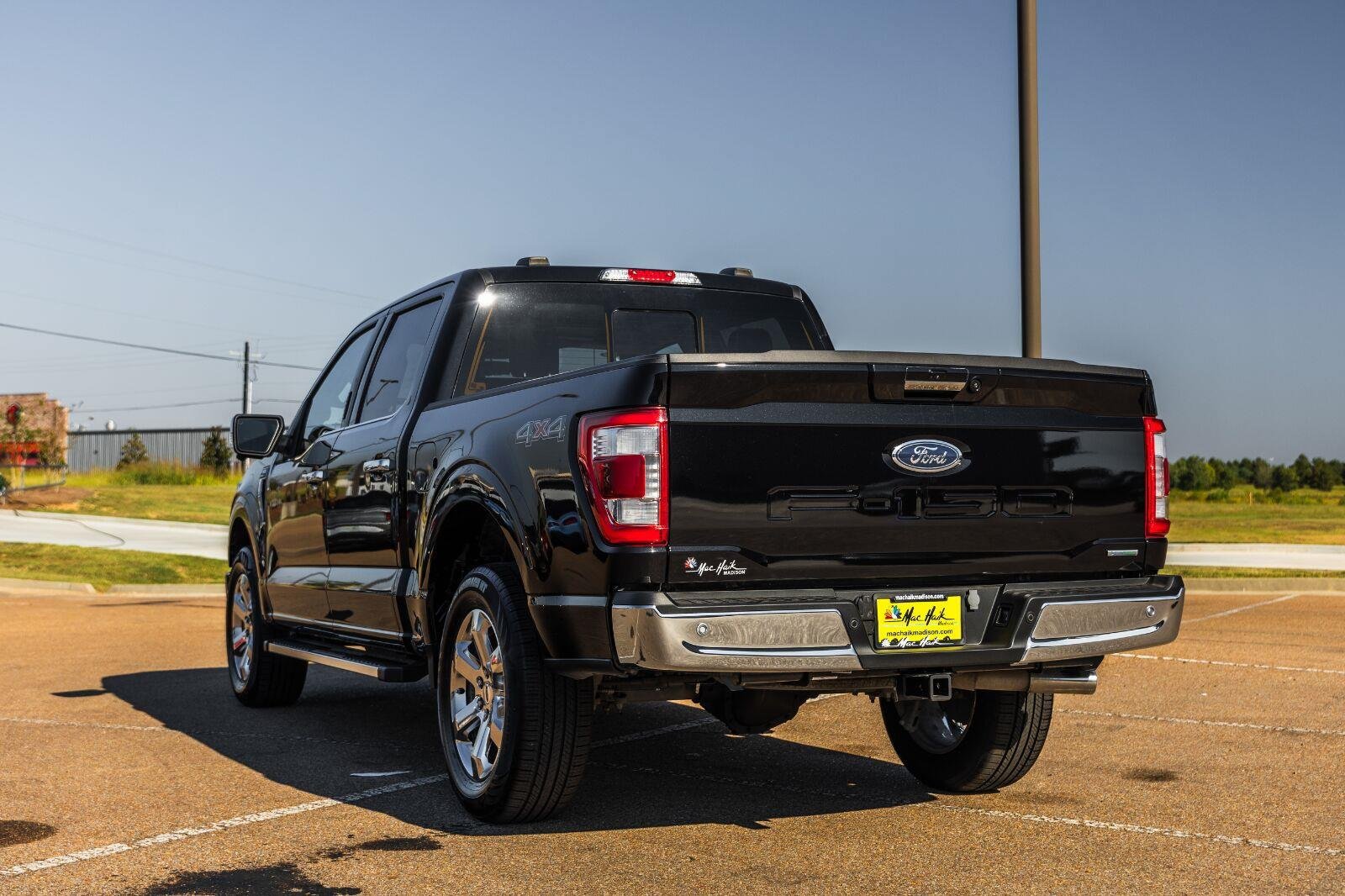 Used 2023 Ford F150 Lariat w/ Trailer Tow Package AWD/4WD image 10