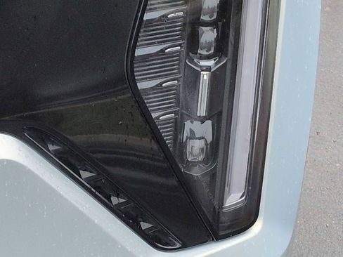 Used 2025 Cadillac Escalade IQ Luxury 1 AWD/4WD image 11