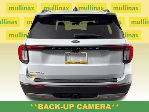 New 2026 Ford Explorer Active w/ Active Comfort Package RWD image 8