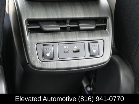 Used 2024 Nissan Ariya AWD image 16