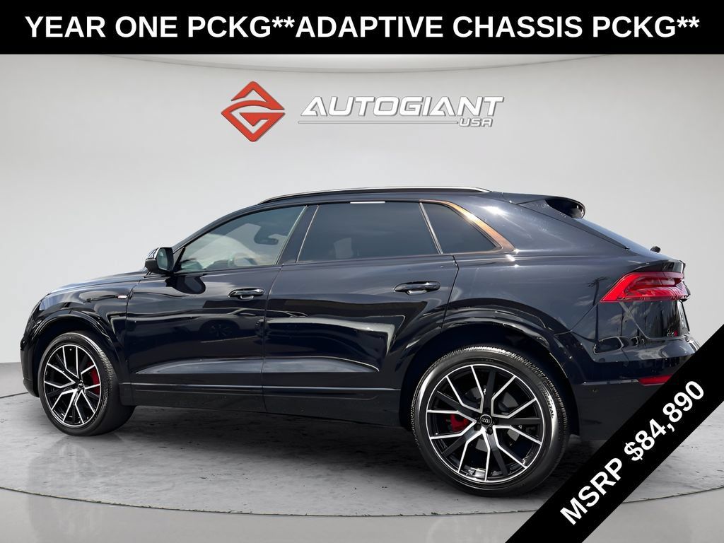 Used 2019 Audi Q8 Prestige w/ Adaptive Chassis Package AWD/4WD image 8