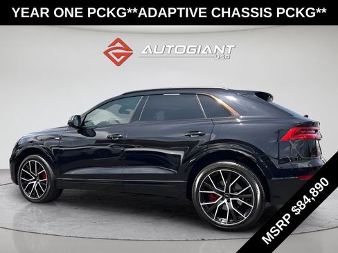Used 2019 Audi Q8 Prestige w/ Adaptive Chassis Package AWD/4WD image 8