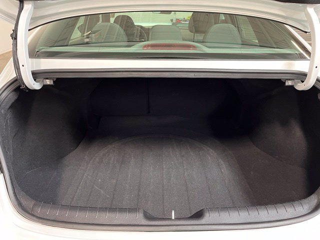 Used 2025 Hyundai Elantra SEL FWD image 14
