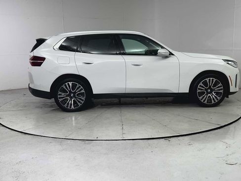 Used 2025 BMW X3 xDrive30i w/ Convenience Package image 9