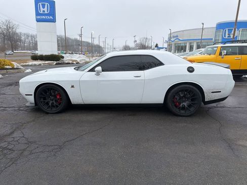 Used 2018 Dodge Challenger R/T Scat Pack w/ Leather Interior Group image 2