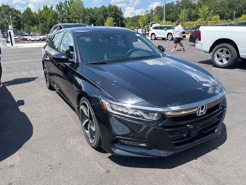 Used 2019 Honda Accord Sport image 4