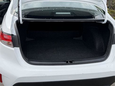 Certified 2025 Toyota Corolla LE image 21