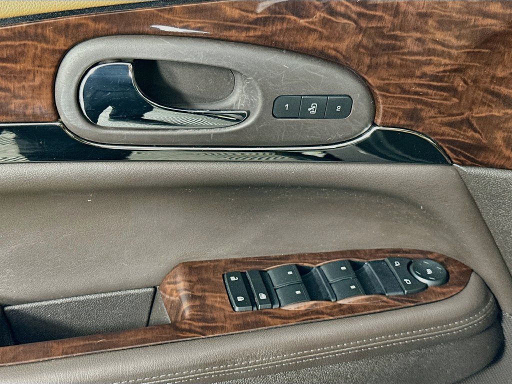 Used 2015 Buick Enclave Leather FWD image 18