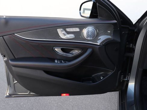 Used 2020 Mercedes-Benz E 53 AMG 4MATIC Sedan image 38