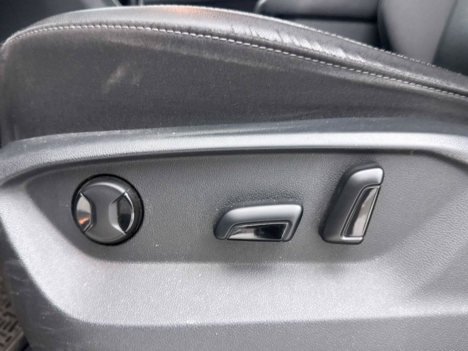 Used 2018 Volkswagen Atlas SE FWD image 26