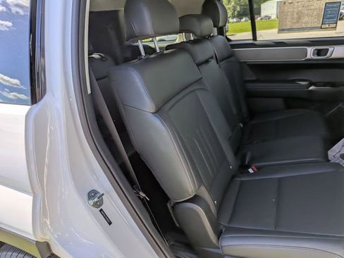 New 2025 Hyundai Santa Fe SEL image 16