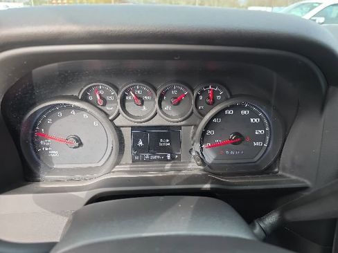 Used 2023 Chevrolet Silverado 1500 Custom AWD/4WD image 25