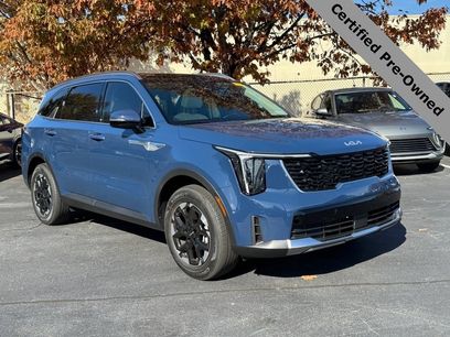 Used 2025 Kia Sorento S w/ Panoramic Sunroof Package