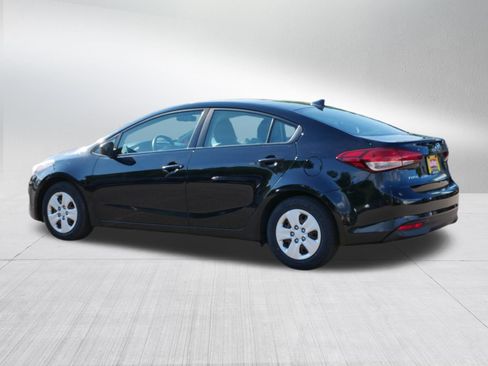 Used 2018 Kia Forte LX FWD image 5